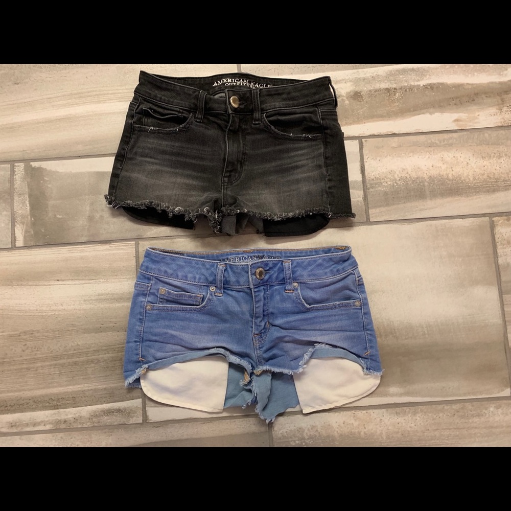 2 pairs of American Eagle shorts